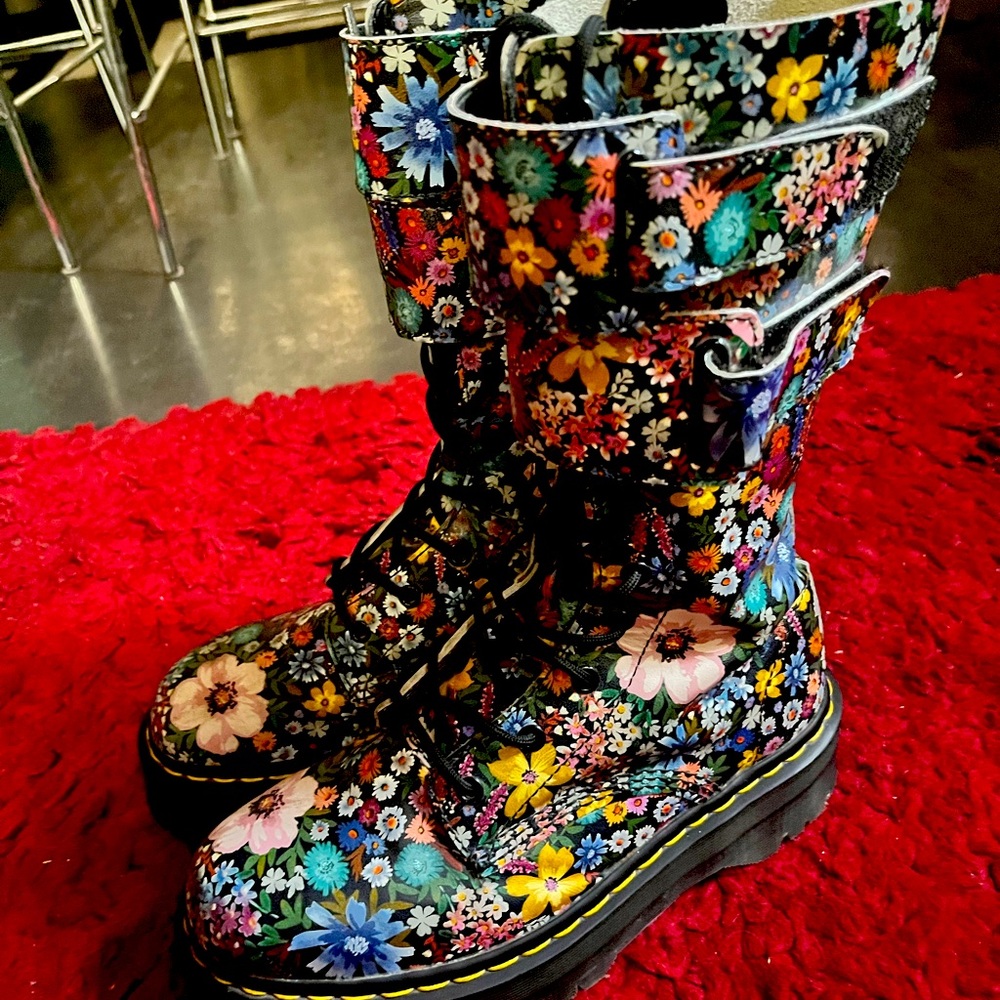RARE Dr. Marten’s Jagger Wonderlust floral print 41/US9. - Picture 2 of 6